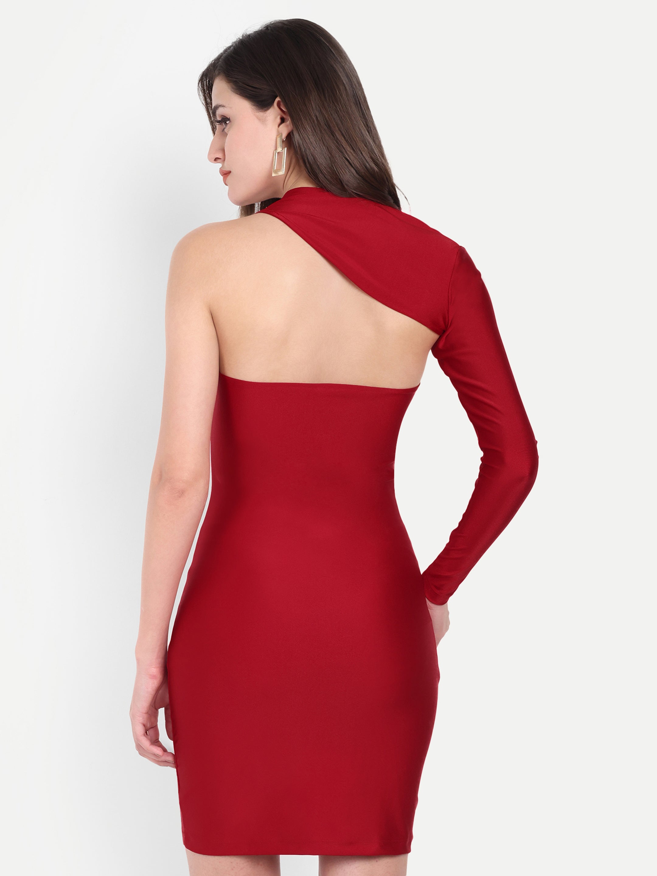 Scarlet edge on shoulder dress